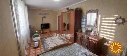 2 кімн. квартира 90 м2 по вул. Костанди. Кухня 23 м2