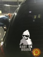 Наклейка на авто Ребенок в машине 2 штуки Baby on board Белая