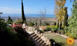 Вилла с панорамным видом в Пафосе-Кипр