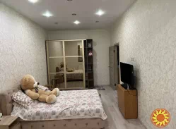 У продажу квартира ву Кадорі на вул. Сахарова/Висоцького.