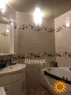 Продам квартиру в новому цегляному будинку загальною площею 74 кв.