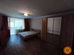 Продається 3 кімн. квартира 70 м.2 на Корольова