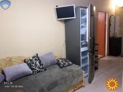 Продажу однокімнатну квартиру проспект Добровольського.