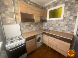 Продаю 1 кімн. квартиру з ремонтом по вул. Люстдорфській дор./Центр