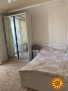 Продам 2-кімнатну квартиру в новому цегляному будинку на Сахарова.