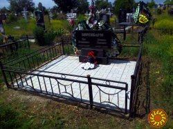 Уборка могил (по всей Украине)