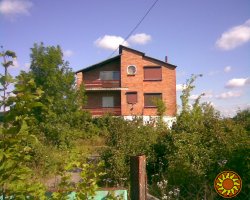 Продам добротний цегляний будинок в передмісті Радивилова 234кв/м.025га Акція