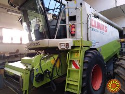 Комбайн Claas Lexion 480 год выпуска: 2002,