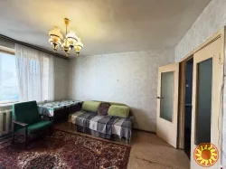Продам 1-ком.квартиру в кирпичном доме на Академика Королёва.