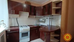 Затишна 2-кімнатна квартира в районі Гречани — без комісії для покупця!
