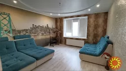 Здається 1-кімнатна квартира в оренду в мікрорайоні Озерна.