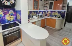 Продам 1- ком.  43 кв. м. Чикаленко (Вильямса) / Королева. 2 этаж. Ремонт.