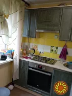 Продам 2-ком. квартиру 3этаж, ремонт, мебель и техника.