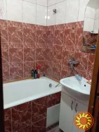Продам 3-ком Левый Берег 5этаж мебель и техника, без долгов. Срочно