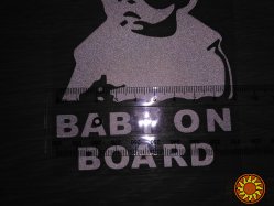 Наклейка на авто Ребенок в машине"Baby on board" Белая светоотражающая