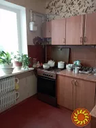 Продам 3-ком Левый Берег 10мкр без долгов, не угловая. Срочно