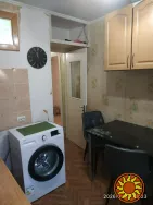 Продам 1-ком.квартиру возле парка Марка Твена на ул.Варненской.