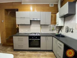 БЕЗ%, здам компактний будинок 106м2, пров. Лютневий, 15хв пішки м. Дорогожичі, Київ.
