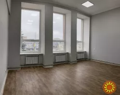 Оренда офісного приміщення (кабінет)
