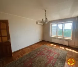 Продам 2кімнатну квартиру у цегляному 9поверховому будинку