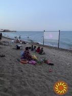 Здам будиночок на самому березі моря