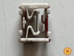 Бу клипса крепления молдинга крыши Renault Megane Scenic 2,3 Fluence 7701055552, 7701056845
