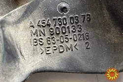 Бу уплотнитель дверной карты задней левой двери Smart Forfour W454 A4547300378, MN900133