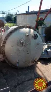 Сборник из нержавеющей стали 2 м3 внутренним змеевиком.