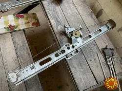Бу стеклоподъемник Mercedes Benz W168 , A1687201146 передний левый