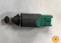 Бу датчик педали сцепления Renault 8200168240, 2 пина