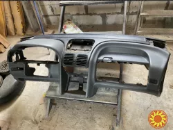 Бу передняя панель торпедо Renault Laguna 1, 7701205967, 7701205968