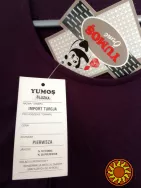 Футболка с пометками и вышевкой