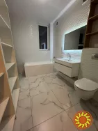 ПРОСТОРА 2-к кв в новобудові (ПЕРЕПЛАНОВАНА в 3-к кв.) з ремонтом та інд. опал. в ЖК «Краківський, Вовчинець, м Івано-Франківськ