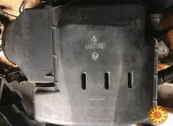 Бу корпус воздушного фильтра Renault 44605885901, 7700104844, 7700111618, 8200420871 Laguna Megane Clio