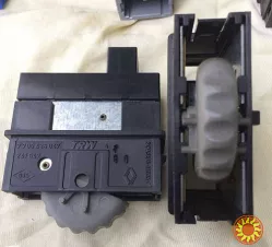 Б/у кнопка освещения панели приборов Renault Scenic 1, 7700436047,