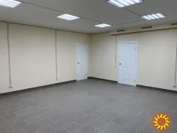Сдам просторное помещение под любой вид деятельности на ул.Космонавтов.