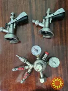 Продам пивні клешні, крани, редуктор, промивочний бачок, кеги.