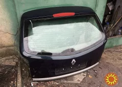 Б/у крышка багажника Renault Laguna 2, 8200041385, 7701472661 глухое стекло