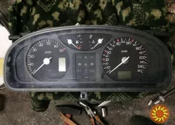 Б/у щиток приборов Renault Laguna 2, 8200170299, АКПП,