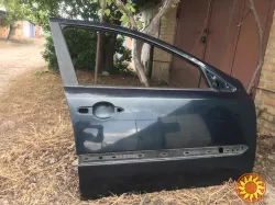 Б/у дверь передняя правая Renault Laguna 2, 7751471659, цвет NV903