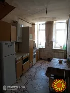 Сдам комнату с балконом в 3-ком.коммуне на ул.Ольгиевской.