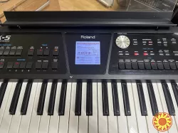 Продам синтезатор Roland BK5