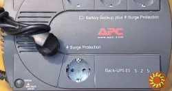 ДБЖ APC BackUPS ES525 BE525-RS (б/у)