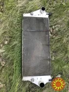 Б/у радиатор интеркулера 8200008761 Renault Espace 4, Laguna 2, Vel Satis