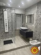 Вилла для отдыха на морском курорте Анцио в Италии