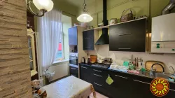 2-кімнатна квартира в ближньому центрі Львова — ідеально для життя або бізнесу! (кут вул. Хмельницького – Гайдамацької)