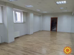 здається в оренду танцювальна зала