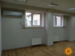 здається в оренду танцювальна зала