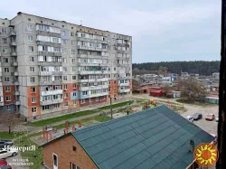 Продам 1.5.9 на Томилівській.