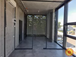 Офісні приміщення 17 кв. м у сучасному офісно-складському комплексі